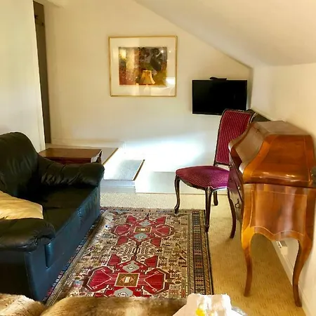 Gjedsjo Gaard Bed & Breakfast