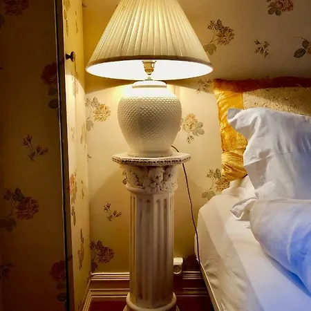 Gjedsjo Gaard Bed & Breakfast Ski