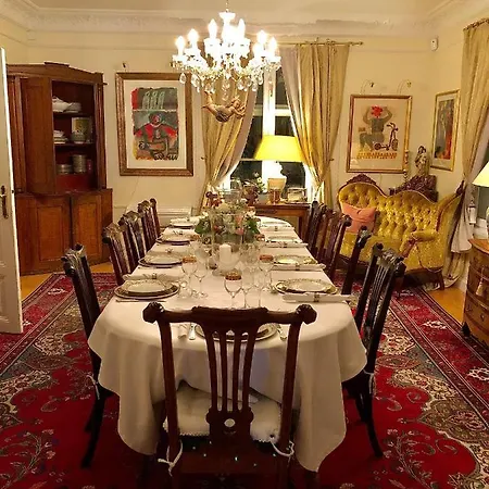 Gjedsjo Gaard Bed & Breakfast 4*